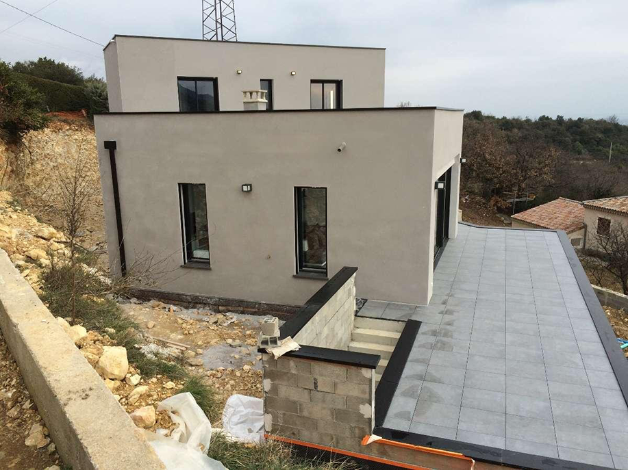 Toit plat près de Portes-lès-Valence
